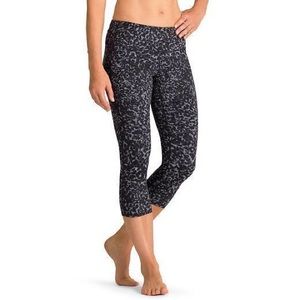 Athleta Mid Rise Stardust Chat Capris